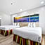 Days Inn by Wyndham Kenedy