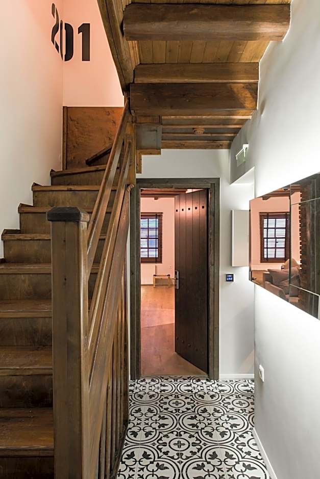 Olganos VL Luxury Rooms & Suites