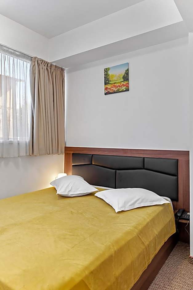 Lina Hotel