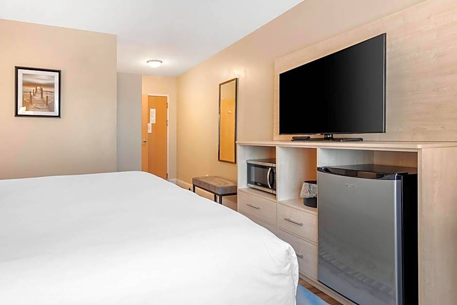 Casco Bay Hotel Portland Airport - Maine Mall, an Ascend Collection Hotel
