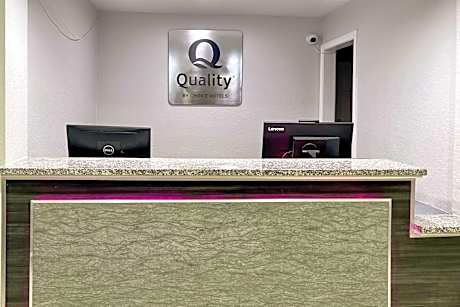 Quality Inn & Suites Columbus West