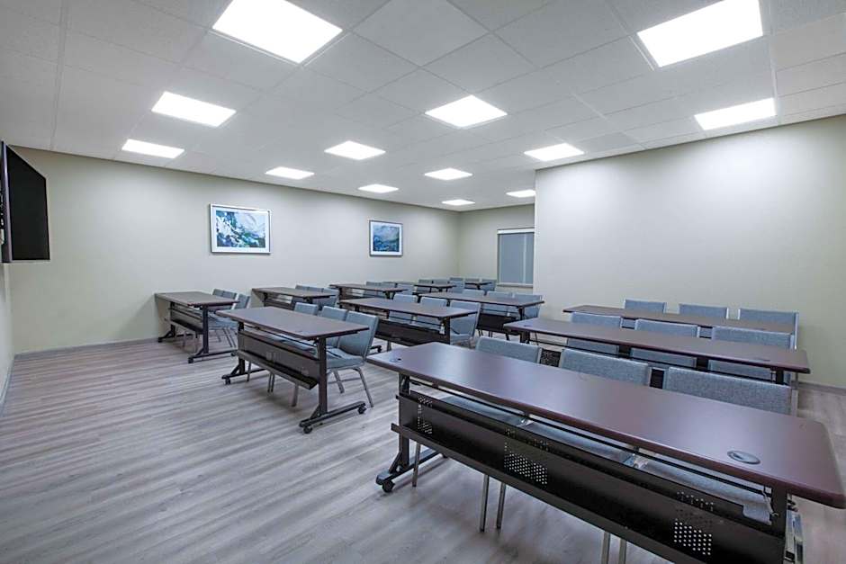 Hawthorn Extended Stay by Wyndham Odessa