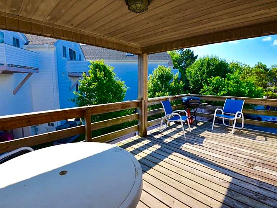 Surf Club Oceanfront Hotel