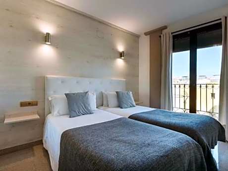 Two-Bedroom Apartment with Balcony (6 Adultos)
