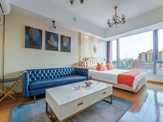 Deep Blue City Hostel