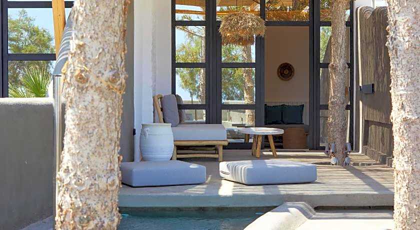 Oscar Beachfront Suites