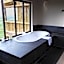 Umzolozolo Private Safari Lodge & Spa