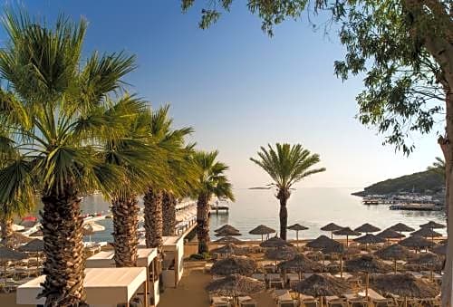 Voyage Turkbuku Hotel