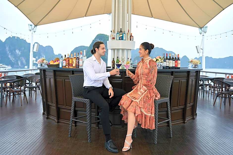 Paradise Elegance Cruise Halong