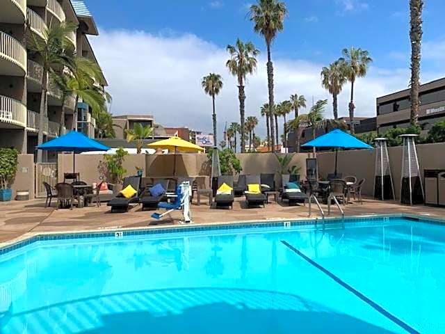 Inn by the Sea Hotel