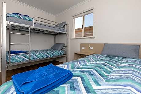 Premium Ocean View Holiday Unit - Spa
