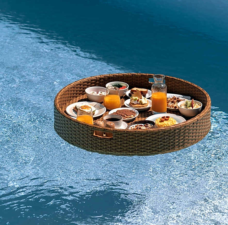 Aqua Luxury Suites Santorini