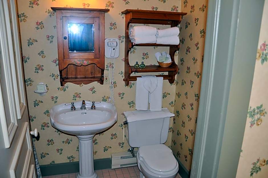 Auberge Lakeview Inn