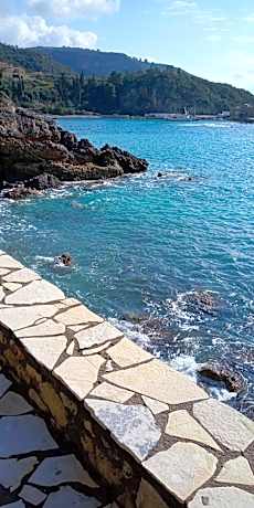 Studio Apartment with Sea View