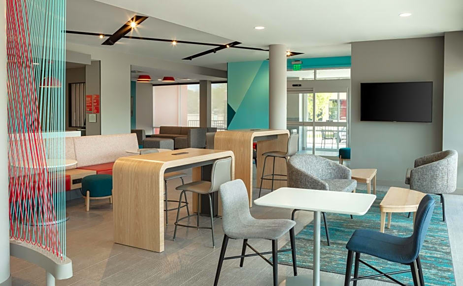 Avid Hotels Madison - Monona By IHG