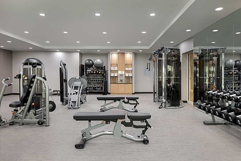 Courtyard by Marriott Edison Woodbridge