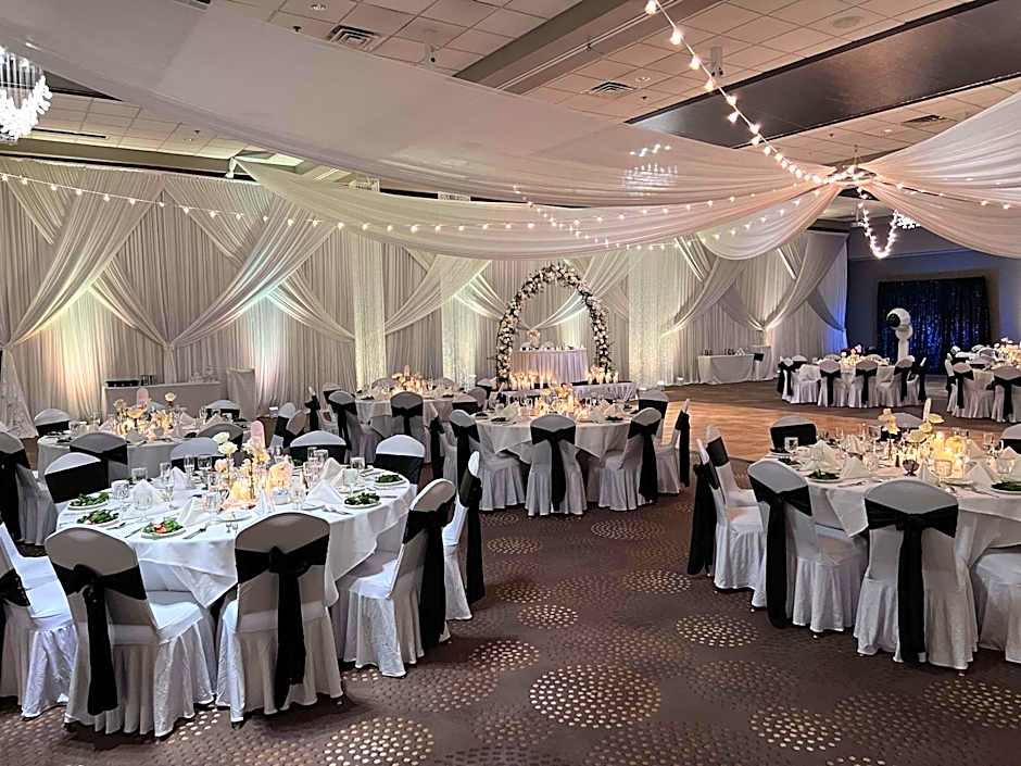 DoubleTree By Hilton Hotel Bloomington