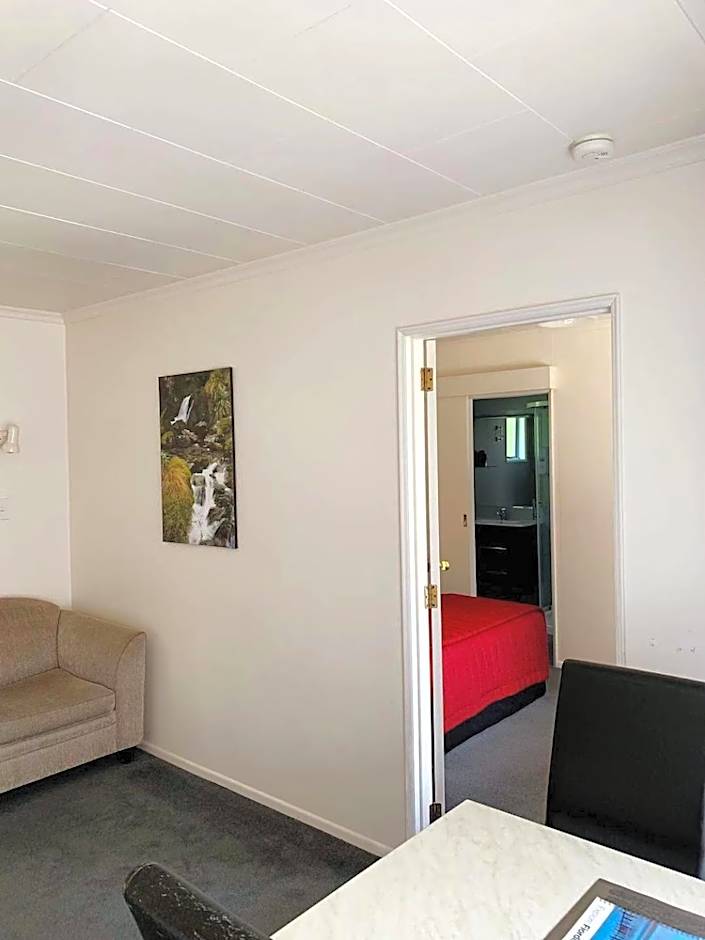 ASURE Amber Court Motel