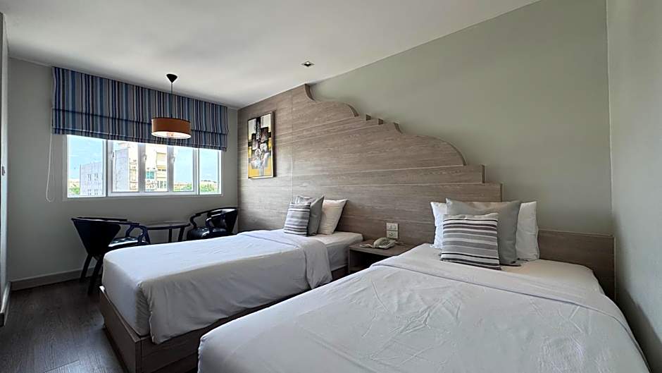 Photo 1 of 7 of Superior 2 Beds