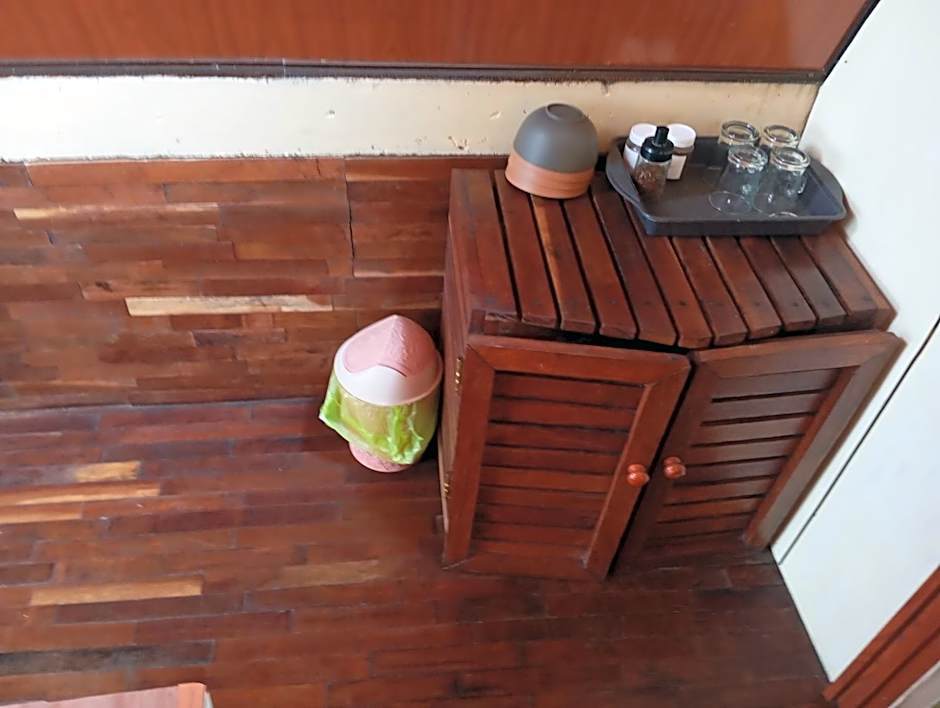 Agora Home