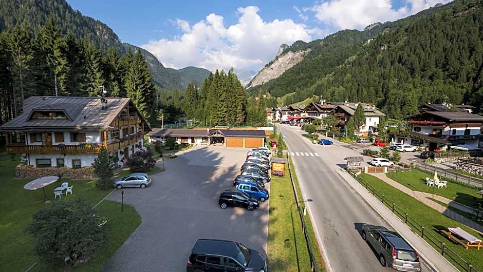 Hotel Garnì Il Cirmolo