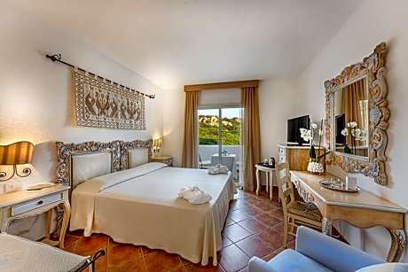 COLONNA GRAND HOTEL CAPO TESTA, a Colonna Luxury Beach Hotel, Santa Teresa Sardegna