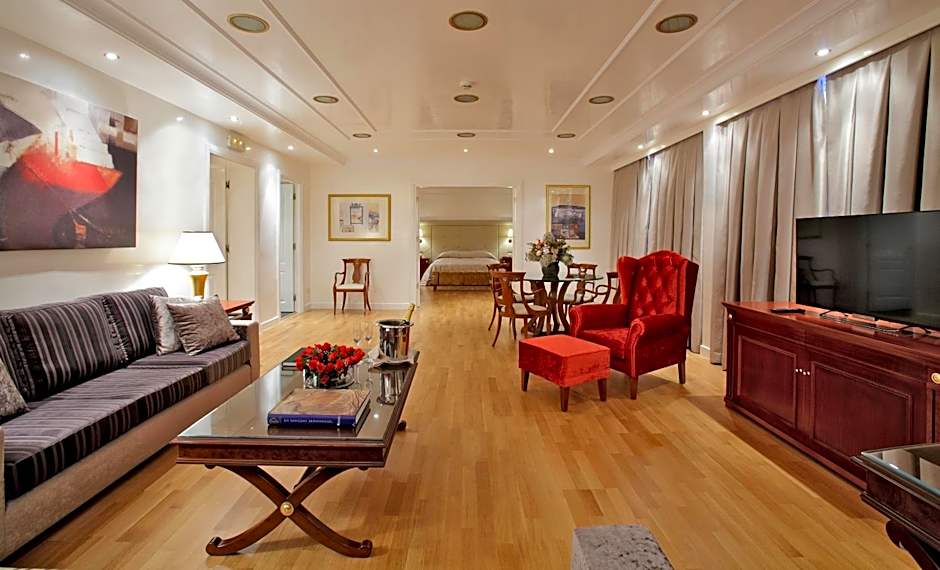 Piraeus Theoxenia Hotel