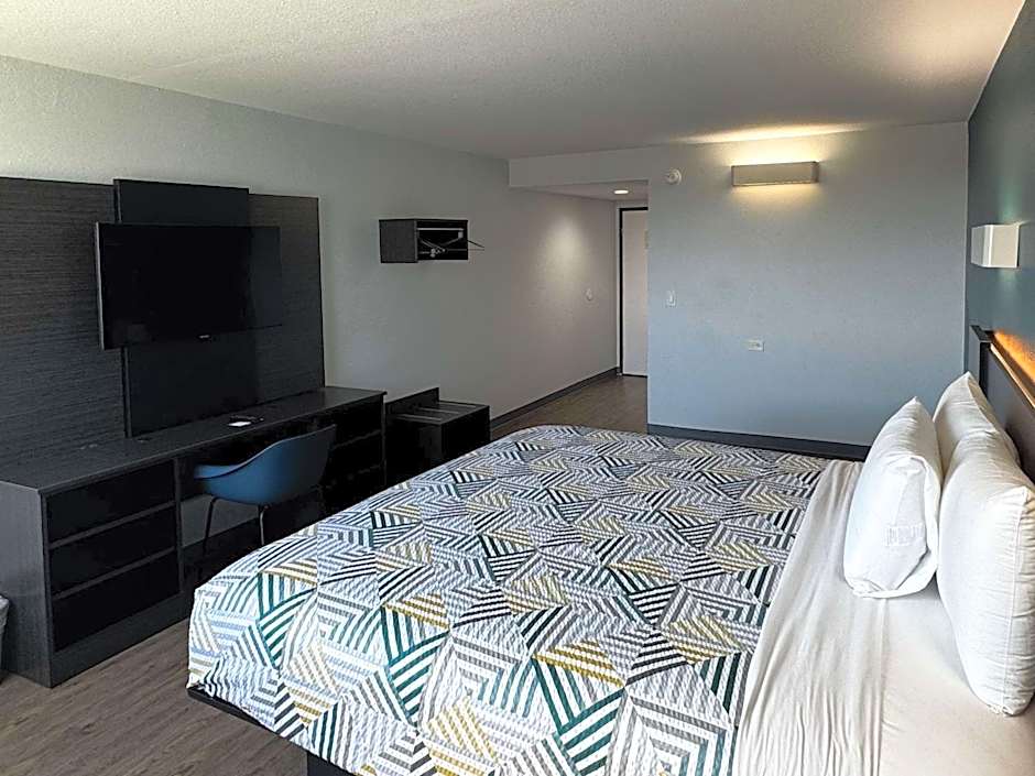 Motel 6 Carson