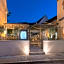 Hotel Aux Vieux Remparts, The Originals Relais (Relais du Silence)