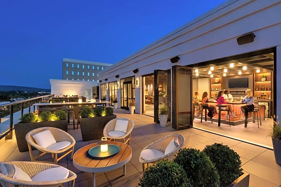 106 Jefferson Huntsville, Curio Collection by Hilton