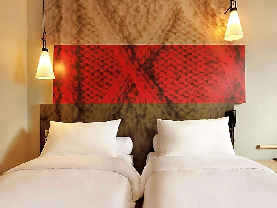 ibis Senlis