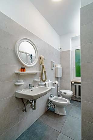 Superior Single Room with Lake View