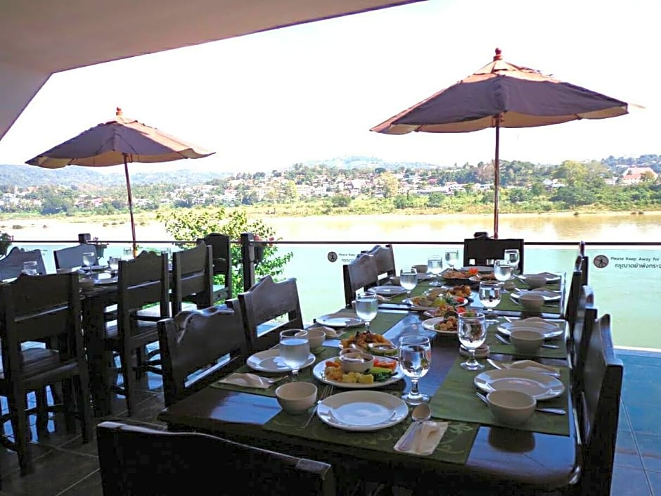 Namkhong Riverside Hotel