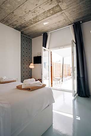 Family Suite with Outdoor Hot Tub