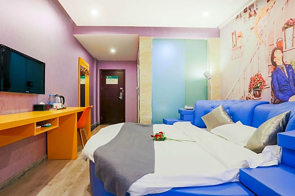 Shell Ganzhou Central Theme Hotel