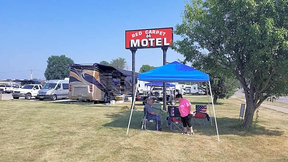Red Carpet Motel