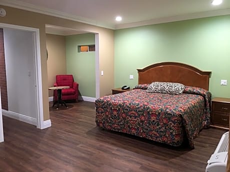 Two-Bedroom Suite - Non-Smoking
