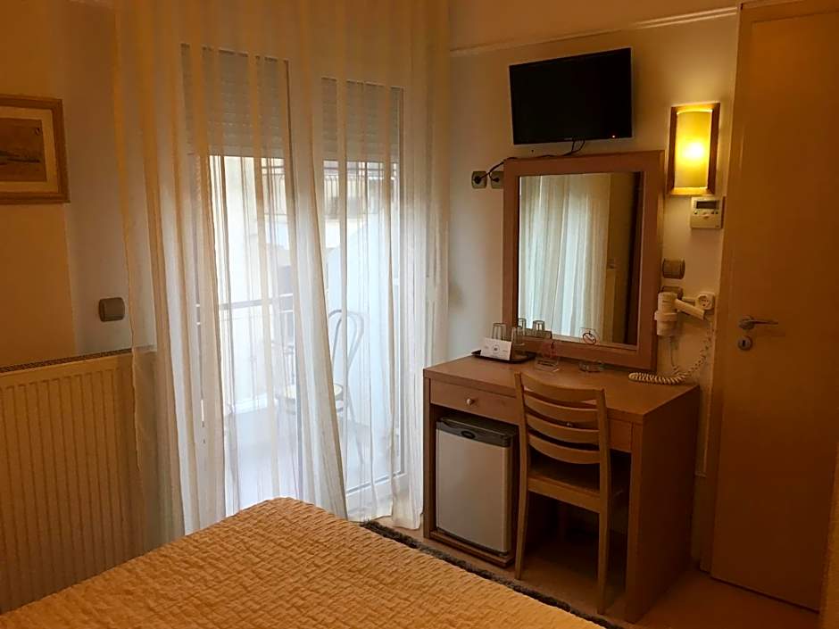 Hotel Orestion - Bike and motorcycle friendly hotel