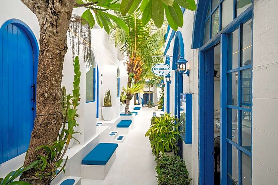 Bombora Surf Camp Hotel