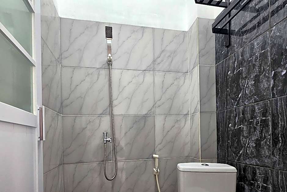 Guest House Saqeena Syariah near Blitar Park RedPartner