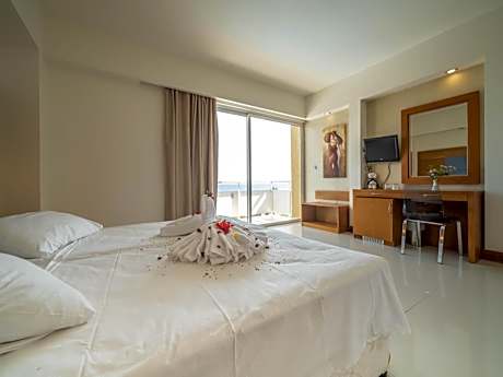 Family Room with Pool View