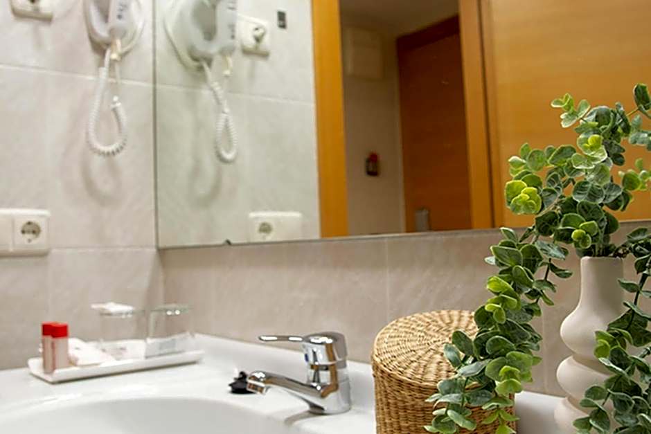 Hotel Condes De Haro