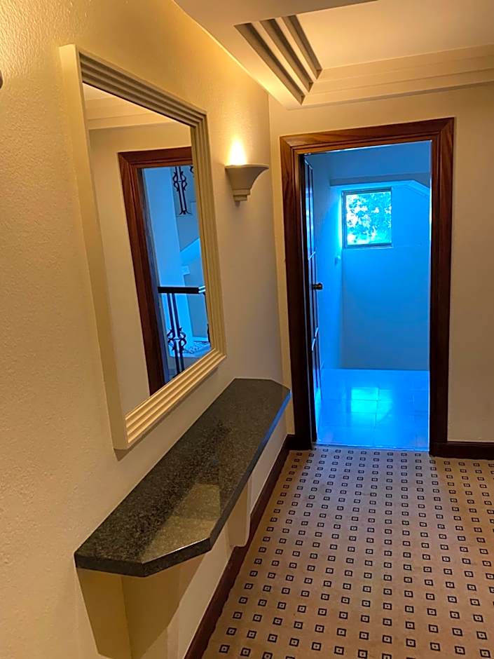 Stunning suite at Hotel Del Golf, 5 stars and frontline Golf, Porto Banus, Marbella