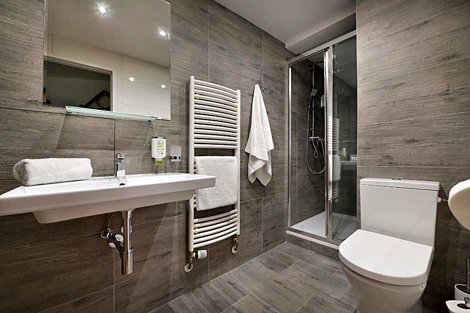Prague Season Hotel