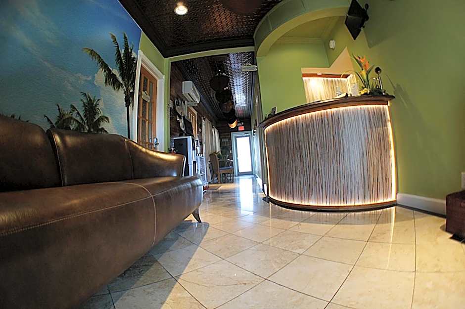 Seascape Tropical Inn