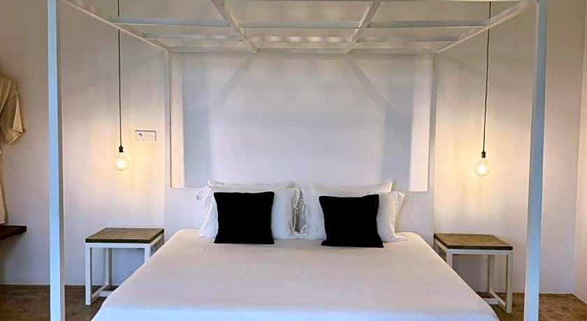 Arabella on Boossa Private Hotel