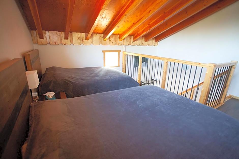 Red Cariboo Apartments