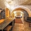 Doctor's Cave Suites