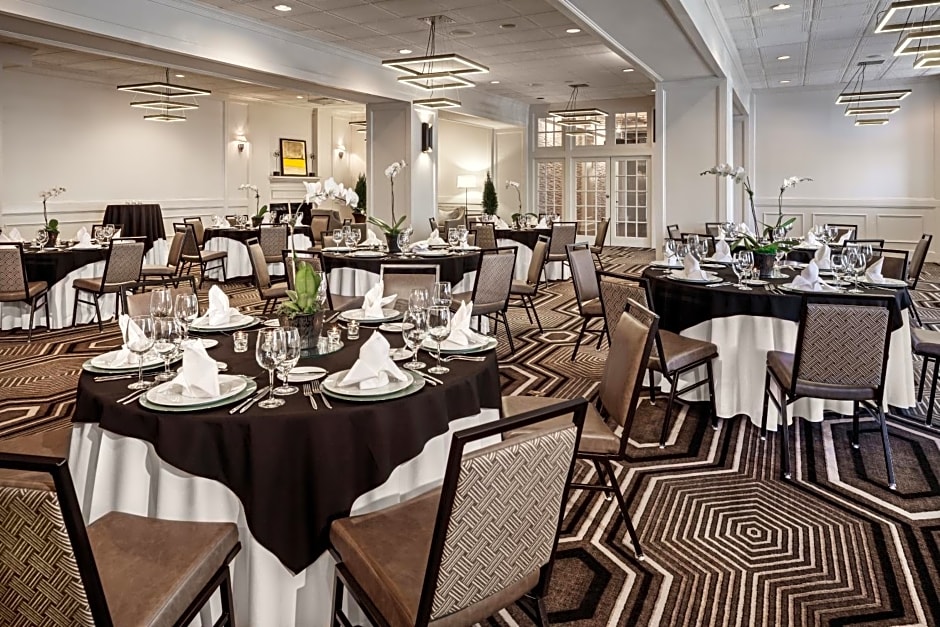 The Partridge Inn Augusta, Curio Collection by Hilton