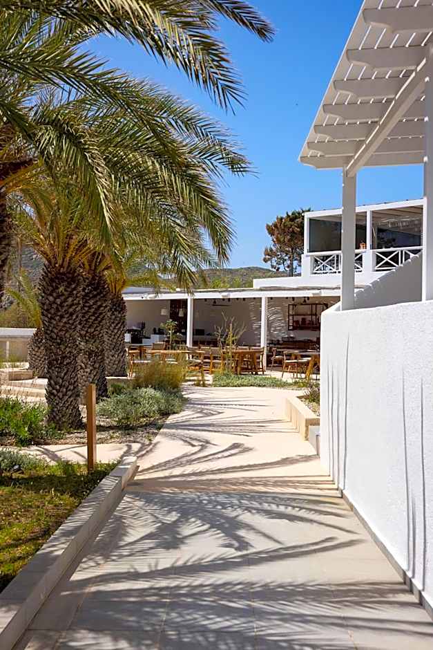 Golden Milos Beach Ηouse by Domotel